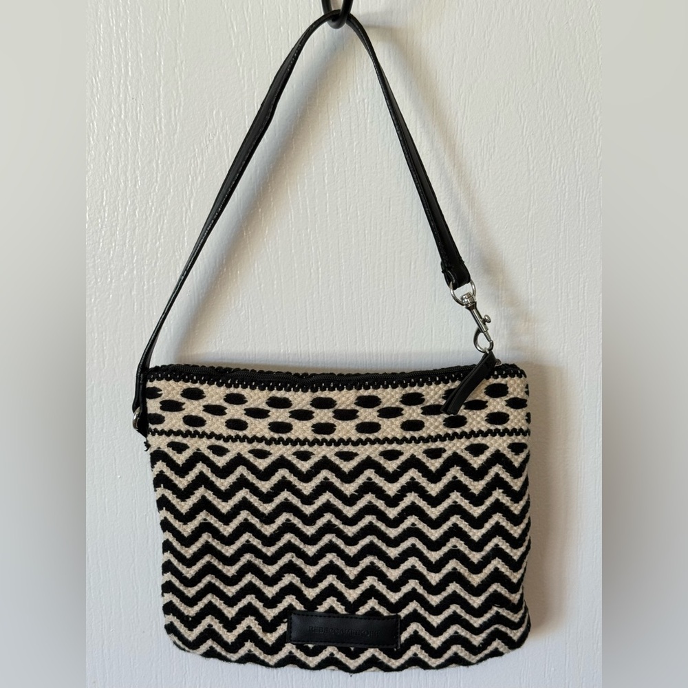 Rebecca Minkoff Woven Wristlet Clutch Black Cream Boho Chevron